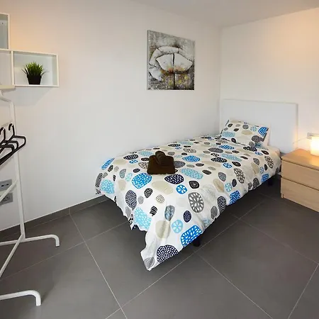 Apartman Magnificent On The Beach 