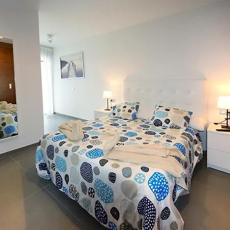 Apartman Magnificent On The Beach 
