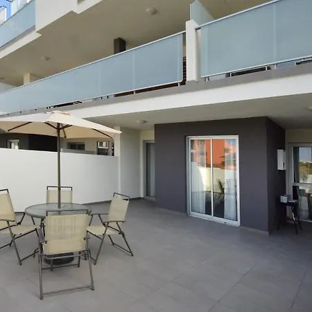 Apartman Magnificent On The Beach 